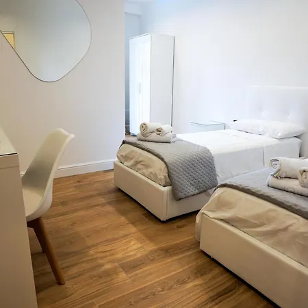 Luxury * Naples